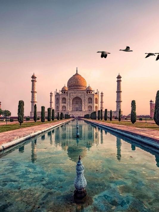 Taj Mahal in sunrise light, Agra, India