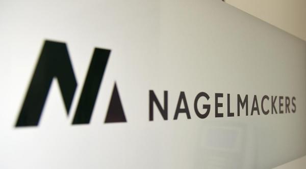 Nagelmackers logo on window